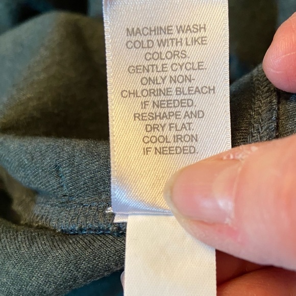 Lush two-tone tunic dress from Purejill size medium petite—warm, and snuggly. - Picture 4 of 10